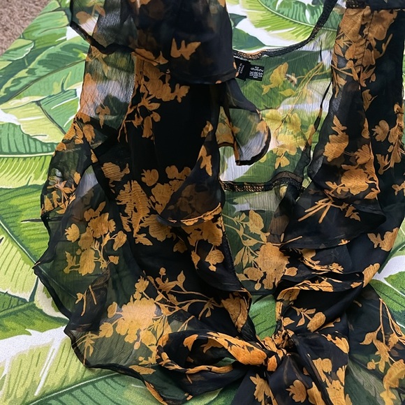 MISSGUIDED Petite cropped top - Picture 5 of 5